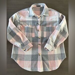 Stylish Plaid Button-Down Shirt in Pink and Gray